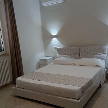 Viola Di Mare Rooms And Parking Termoli Exterior photo
