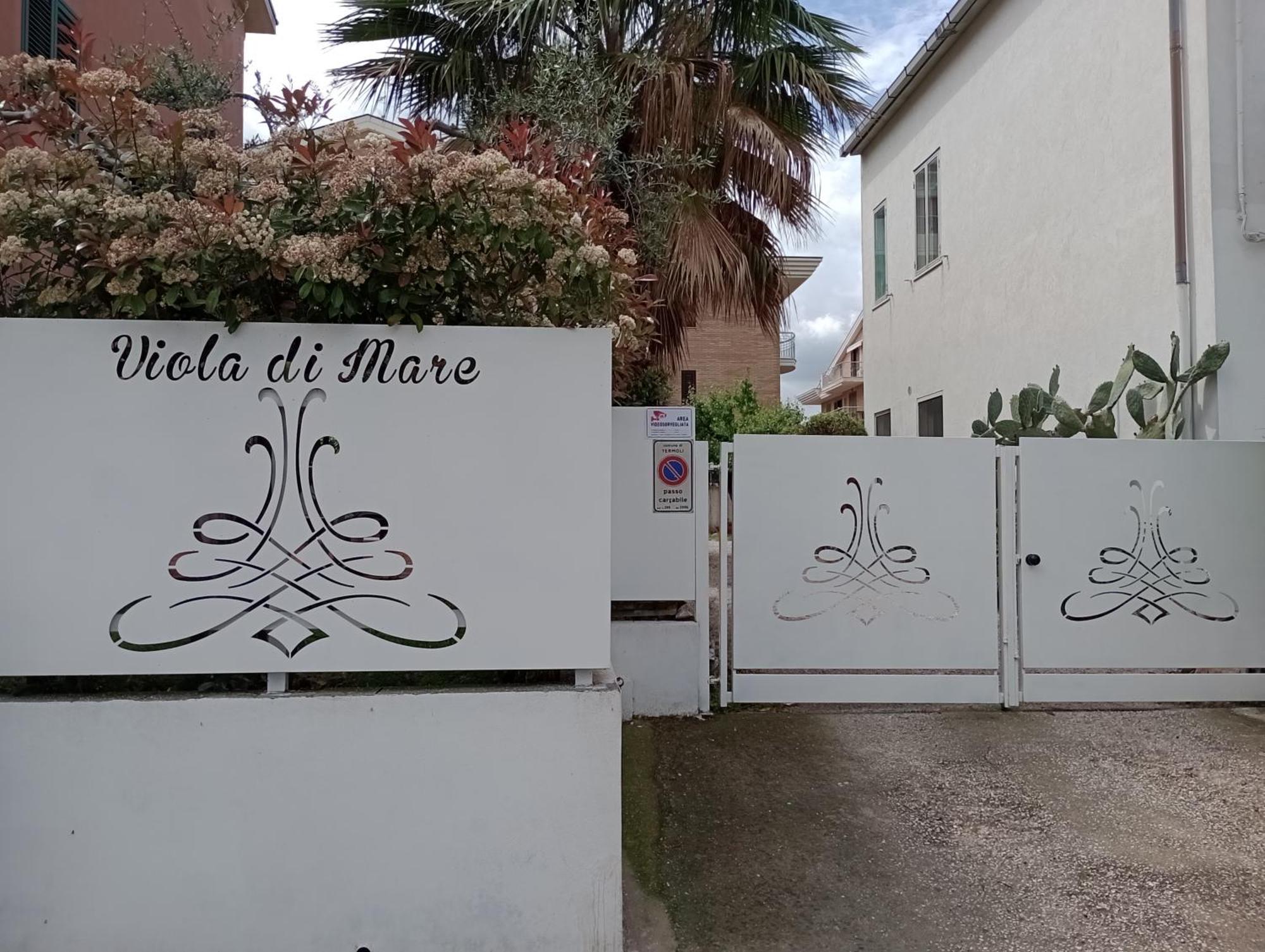 Viola Di Mare Rooms And Parking Termoli Exterior photo