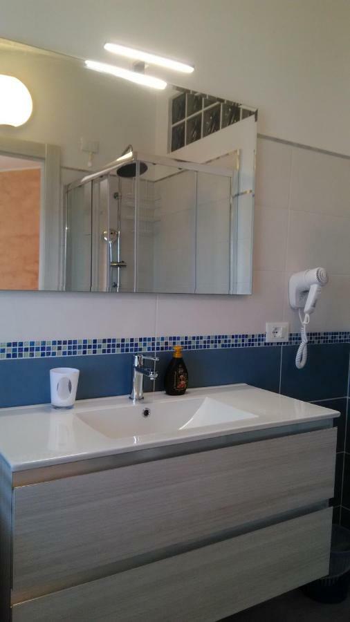 Viola Di Mare Rooms And Parking Termoli Exterior photo